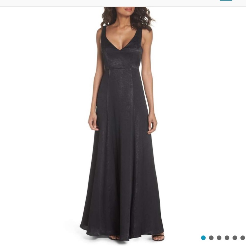 NWT Jen V-Neck Gown